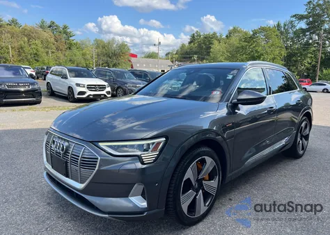 2019 Audi E-Tron Prestige из США, поврежденный, VIN WA1VAAGEXKB008179